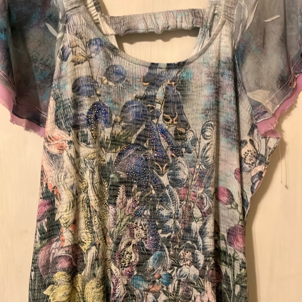 Beautiful top